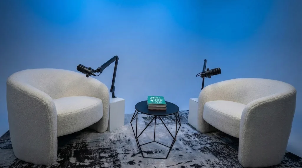 your-brand-colours-on-set